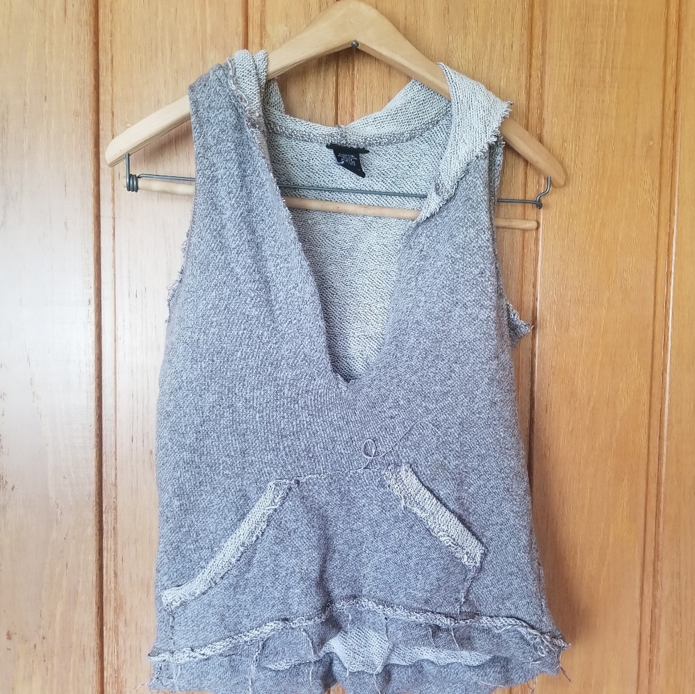 💫💟Buckle womens sweat shirt m💛